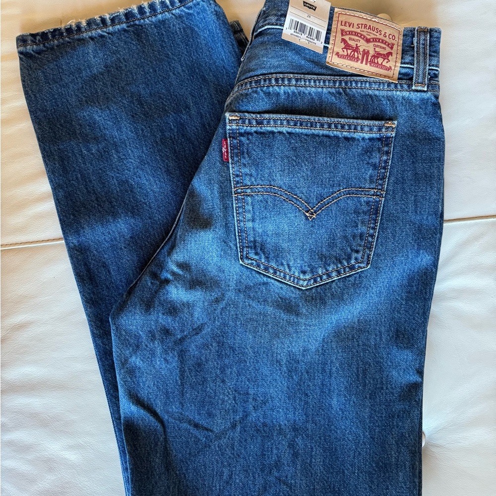 Levi's Low Pro Women’s jeans size 28
